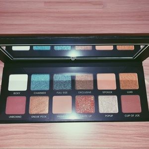 Hello Charmer Palette 💗